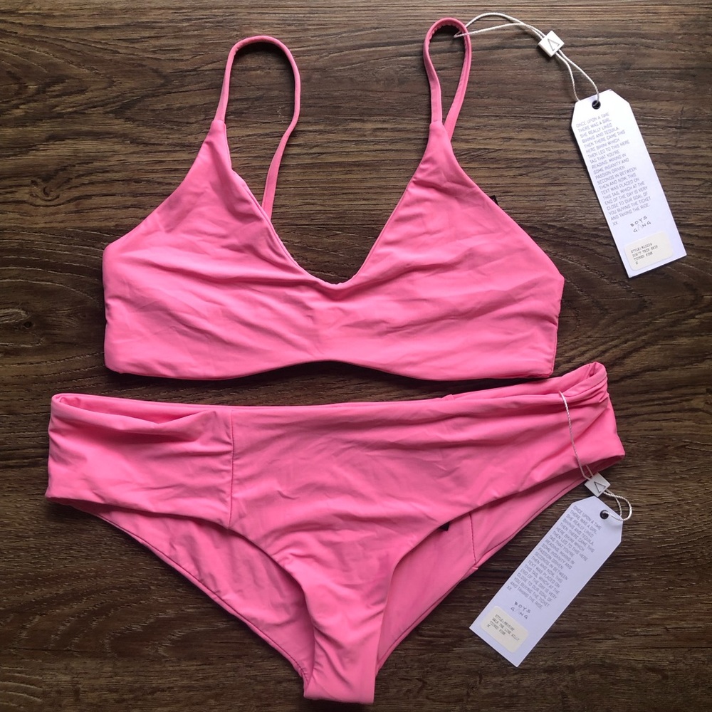 Boys + Arrows Ticked Pink Set